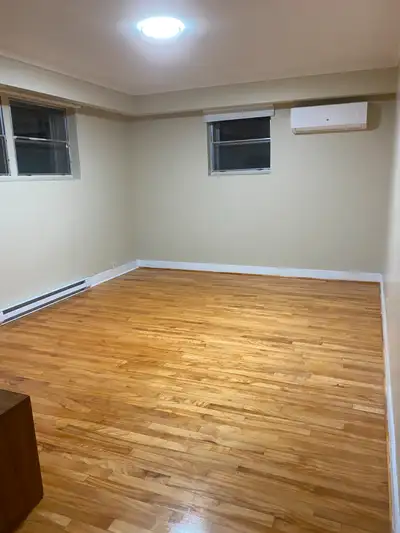MTL BIG APARTMENT FOR RENT 4.5 BEAU&GRAND 4 1/2 LOGEMENT À LOUER