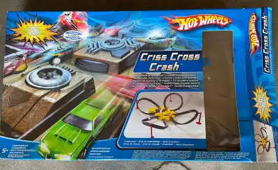 Hot Wheels Criss Cross Crash Speed Car Set, View more