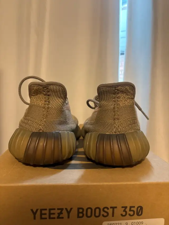 adidas Yeezy 350 sand 2020 size 11,5 in Men's Shoes in City of Toronto - Image 6