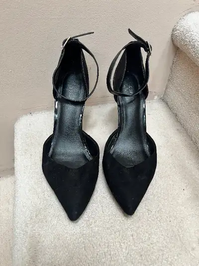 Ladies size 8 shoes, View more