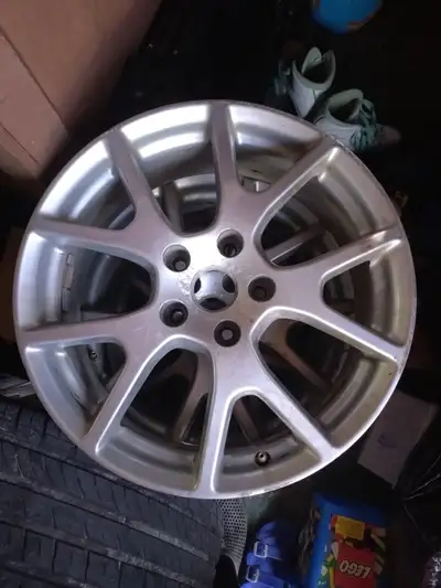 Selling a complete set of four (4) factory original 19-inch aluminum alloy rims from a Dodge Journey...