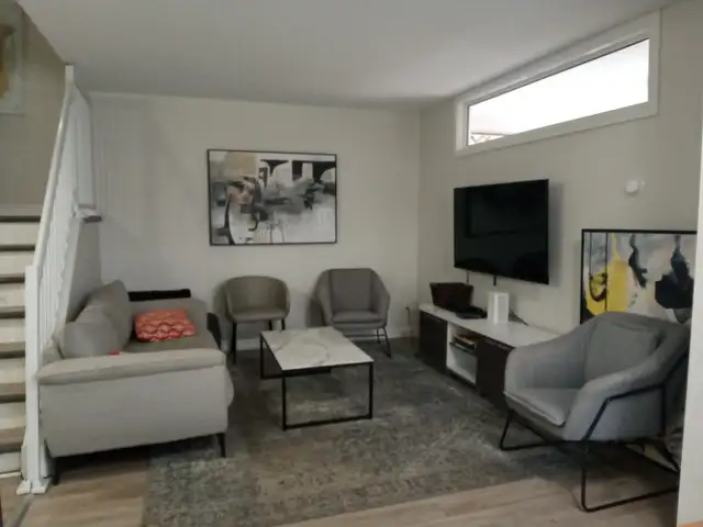 Ideal for male student or youth- 6 months or more in Room Rentals & Roommates in Ottawa - Image 2