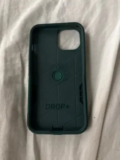 Otter box green fits iphone 15,14,13, View more