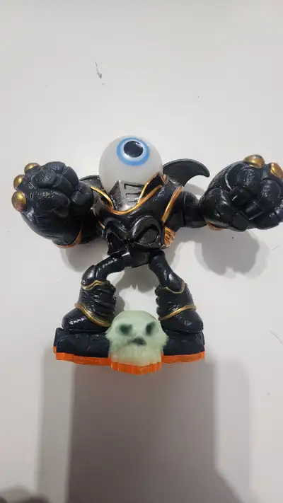 Join Spyro and the Skylanders on an epic adventure with Skylander Spyro's Adventure, Giants, Swap Fo...