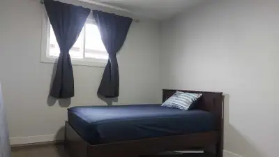1 ground floor room for rent in a 2 bedroom separate backyard unit Rent $650 + $50 utilities Other r...