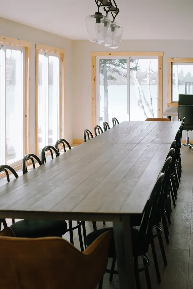 Holiday Season Rental on Fairbank Lake - Sleeps 20 in Ontario in Canada - Image 2