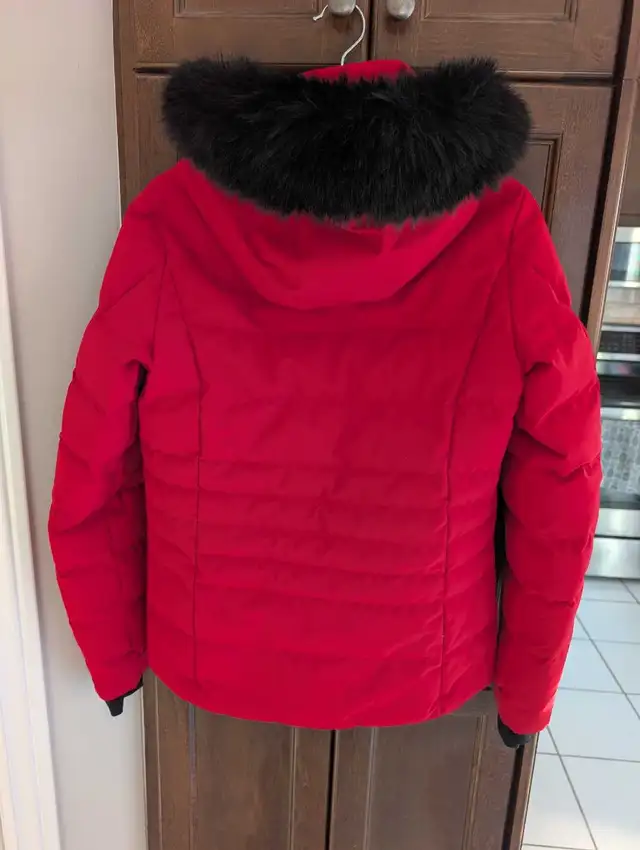 Girls/Woman's ski jacket in Women's - Tops & Outerwear in Markham / York Region - Image 3