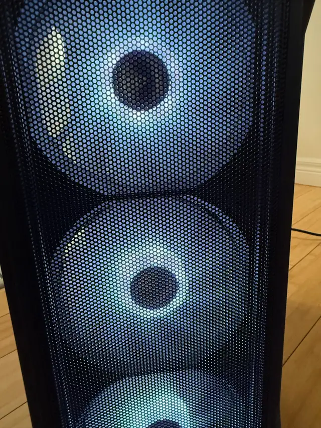 budget gaming pc in Desktop Computers in Windsor Region - Image 3
