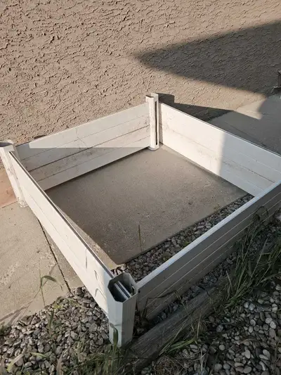 Raised garden bed  White polymer construction. No Tool required, View more