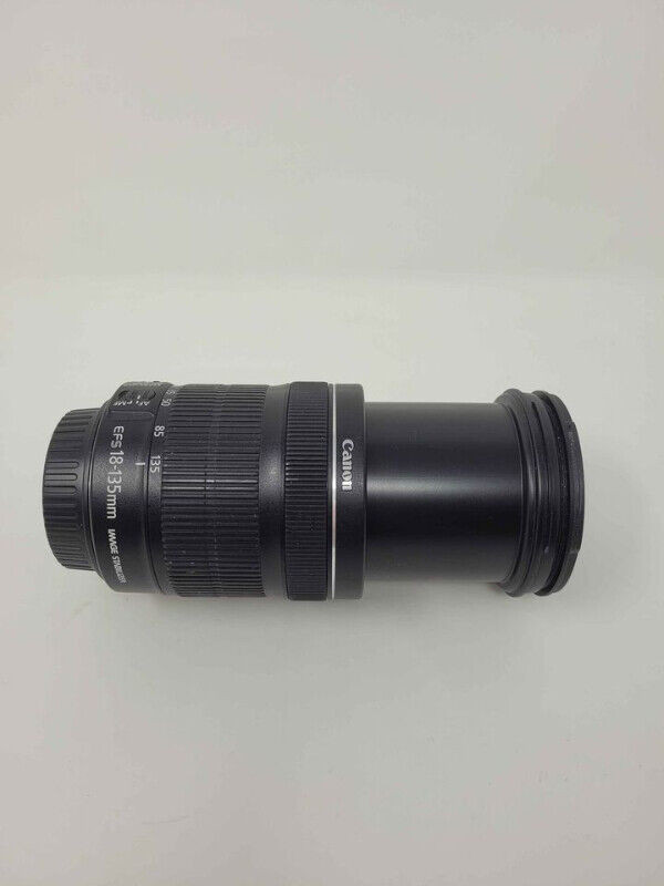 Canon EF-S 18-135mm f/3.5-5.6 Lens in Cameras & Camcorders in Barrie - Image 3
