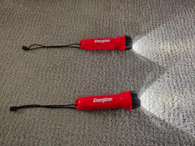 Set of 2 Energizer LED Light Flashlight - Waterproof, Voir plus