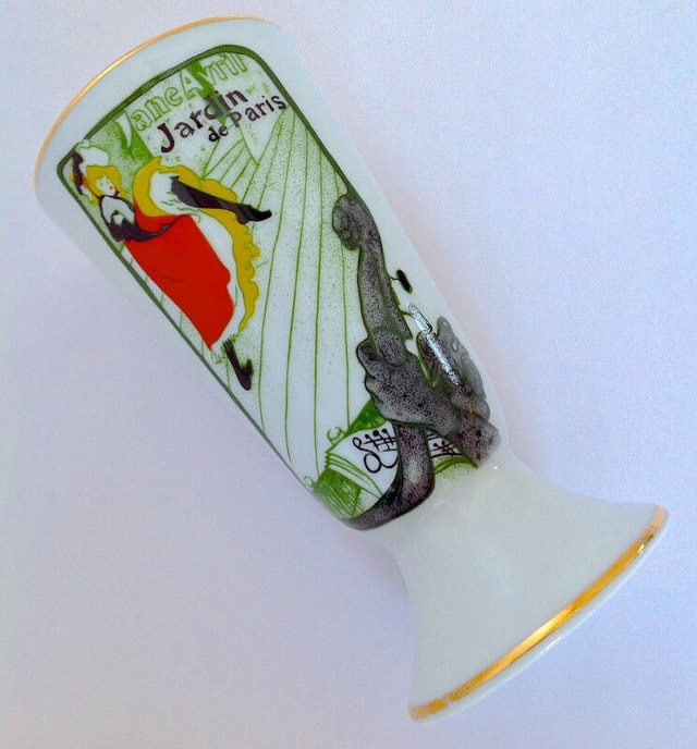 Vintage. Collection. Vaseverre en porcelaine de Limoges France Art