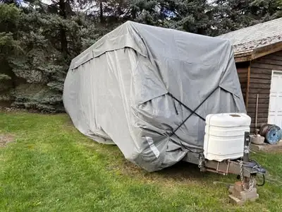 Has 2 pop out beds - one queen, one king. The hybrid is a great option to have the comfort of an air...