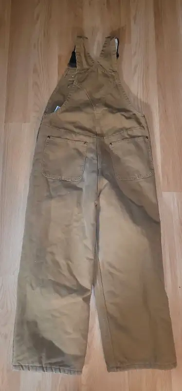 Carhartt - Jacket C03 - Bib pants R01 - youth bib pants RN in Other in Red Deer - Image 10