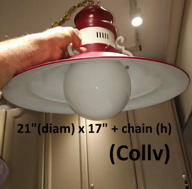 Light Fixture - Pendant, Red & White, Glass Ball, Retro in Indoor Lighting & Fans in Markham / York Region - Image 3