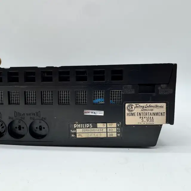 Philips 22RH580/42Z Stereo Amplifier in Stereo Systems & Home Theatre in City of Toronto - Image 5