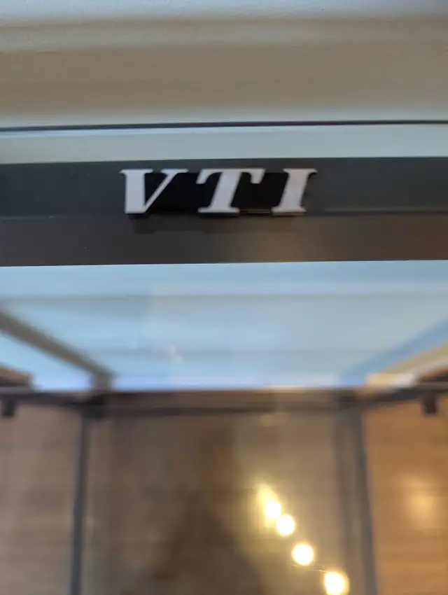 VTI stereo rack in Other in Markham / York Region - Image 6