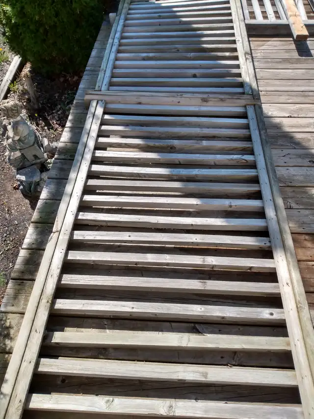Wood Railings in Free Stuff in Kawartha Lakes - Image 3