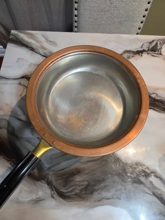 Copper Fondue Pot Set in Kitchen & Dining Wares in Oakville / Halton Region - Image 3