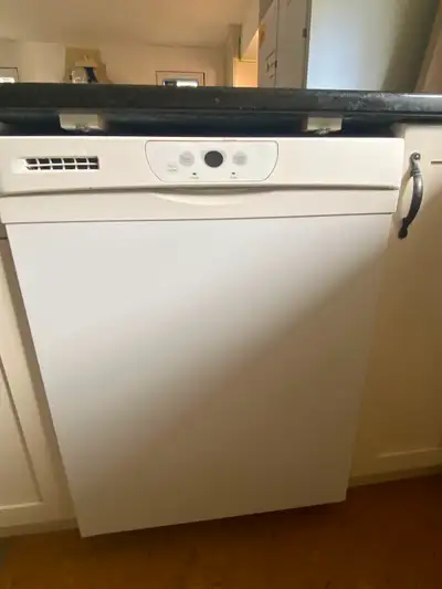 Kenmore dishwasher works well