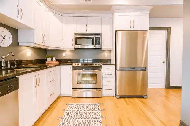 Prime Location, Furnished,  Heated Underground Parking, Near RUH63771551944707122