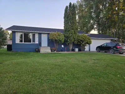 For Sale – Foam Lake, Sk, 660 Alberta Avenue $160,000 | 3-bedroom, 2-bathroom home with approx. 1,25...