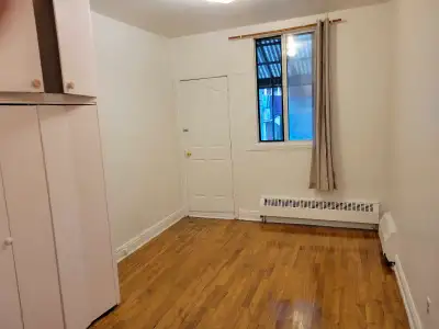 Studio for rent steps away from Acadie Metro