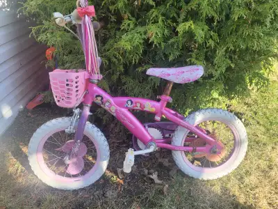 Vélo Disney Princess Huffy 14 pouces avec panier 35$, View more