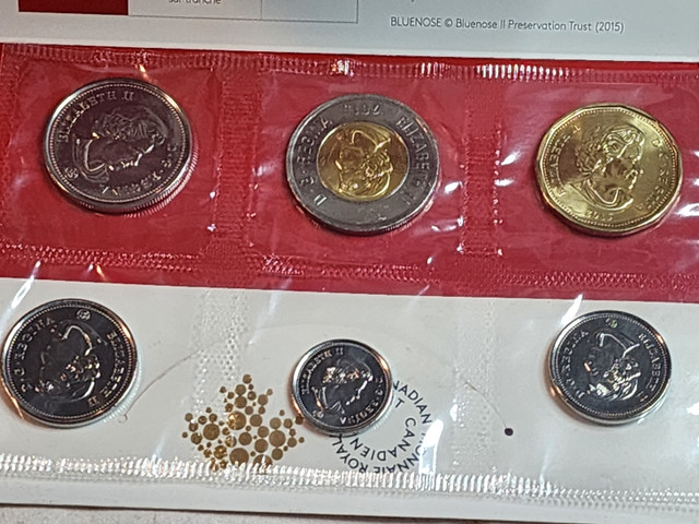 2015 Canada Uncirculated Proof Like Set in Arts & Collectibles in City of Toronto - Image 3