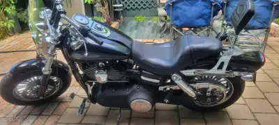 2009 Harley Davidson Fat Bob FXDF BELT DRIVEN , i have 8400.00 worth of extras to numerous to mentio...
