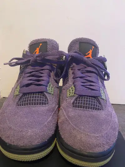 woman’s jordan 4 purple canyon size 7.5, size 6 mens dm about the price i’m negotiable.