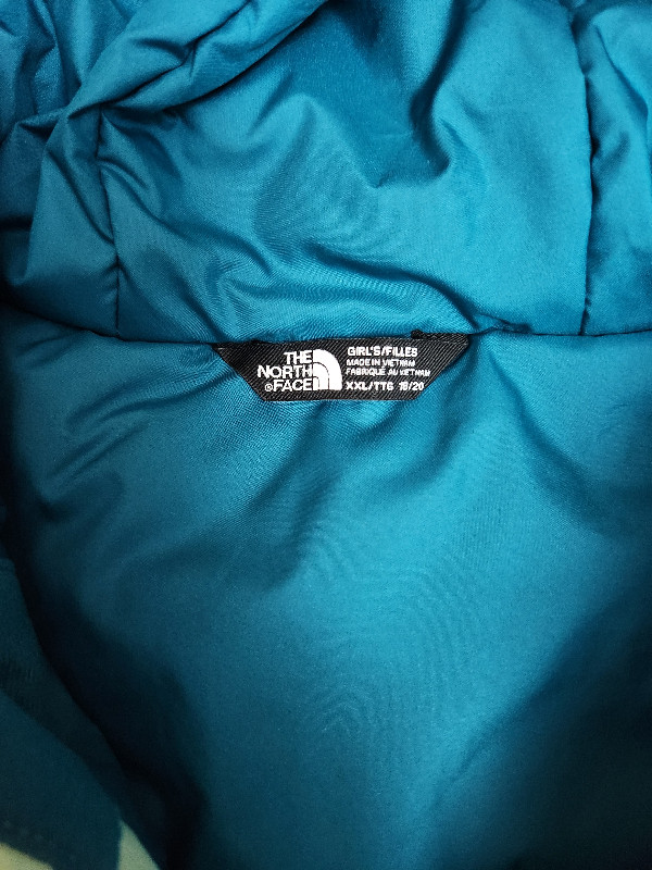 Brand new girl ski jacket, The North Face Freedom in Ski in Markham / York Region - Image 3