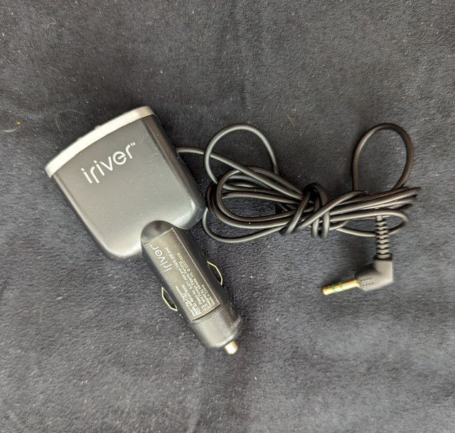iRiver AFT-100 FM Transmitter to Car Radio for MP3 Players in iPods & MP3s in Kitchener / Waterloo