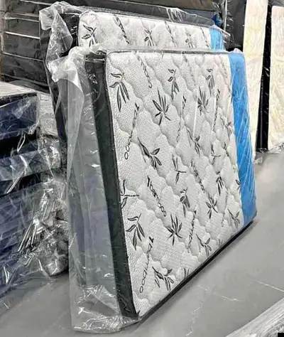 matelas double de 10 pouces d'épaisseur , View more