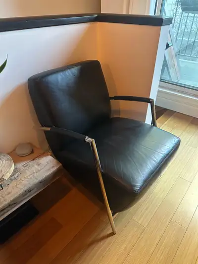 POST MODERN VINTAGE CHROME TUBULAR BLACK LEATHER LOUNGE CHAIR, View more