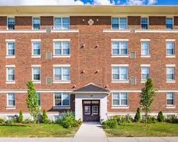 1 Room available Now- May 1 2027 Cost $785 a month plus a one time fee of $600 for unlimited hydro,w...
