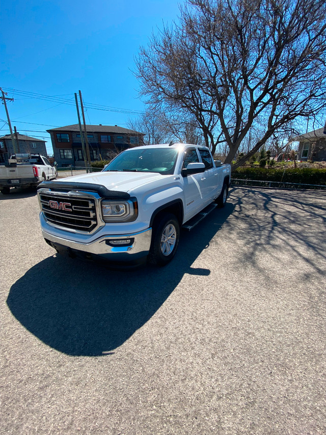 GMC Sierra 1500 SLE dans Autos et camions  à Laval/Rive Nord - Image 2