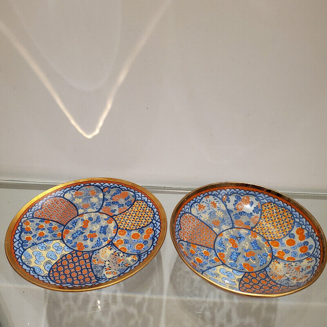 REVERSE PAINTED GLASS  DISH & PLATE " CHINOISERIE" STYLE in Arts & Collectibles in City of Toronto - Image 4