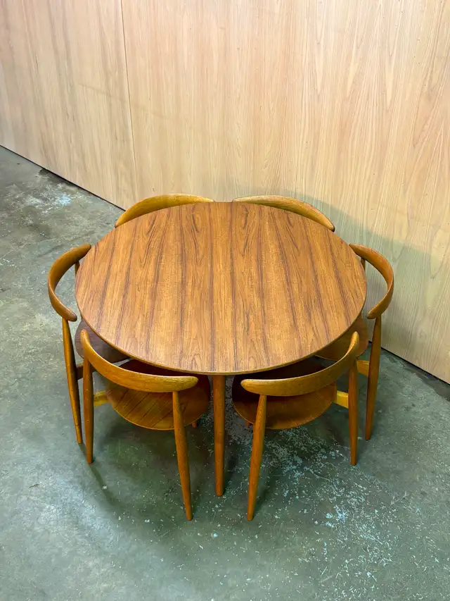 1950s Teak and Oak “Heart” Dining Table and Chairs in Dining Tables & Sets in Victoria - Image 3
