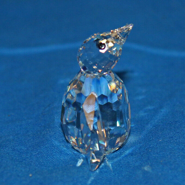 SWAROVSKI  MINI PENGUIN in Arts & Collectibles in Thunder Bay