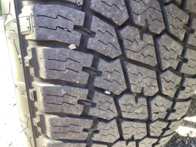 Jeep rims and tires in Tires & Rims in Muskoka - Image 2