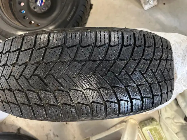 2025 Nissan Rogue Michelin Snow Tires and Rims in Tires & Rims in Grand Bend - Image 2