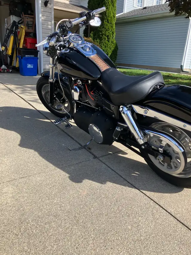 2010 Harley Fatbob in Street, Cruisers & Choppers in Hamilton - Image 5
