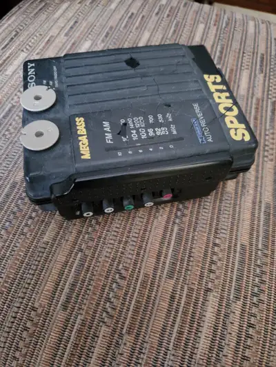 Vintage Sony walkman cassette player Model WM AF79 cassette player not working radio works available...