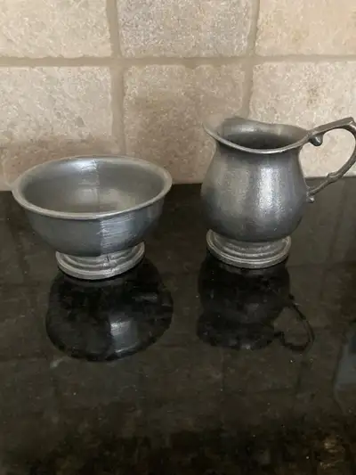 Wilton Columbia - Creamer and Sugar Bowl Set, View more