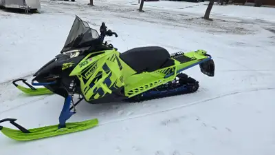 2020 Riot 146 x 1.6, QS3 adjustable shocks, touring windshield and only 2091 miles. Always Stored in...