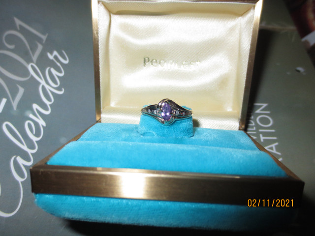 10 karat Gold Amethyst and Diamond Ring in Jewellery & Watches in Edmonton