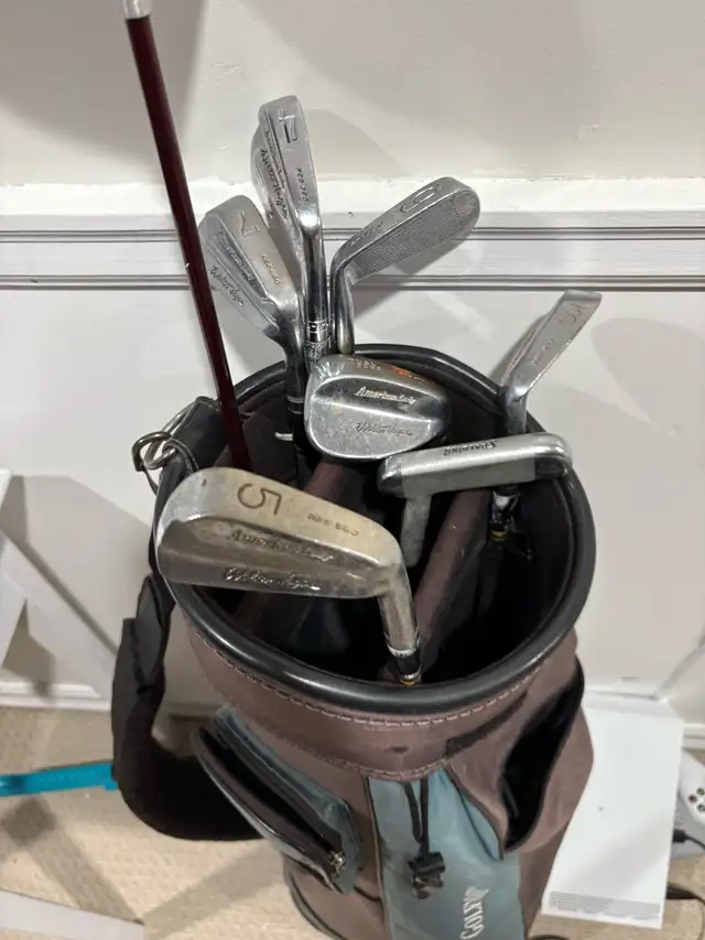 women’s right handed golf clubs and bag  in Golf in Guelph - Image 6
