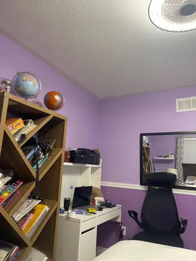 One Furnished Room for Rent – Ideal for female International Students (Near Trent University) A clea...