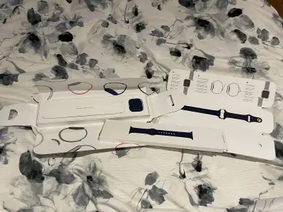 Apple Watch Series 6 40mm Blue - With Box and Charger, View more